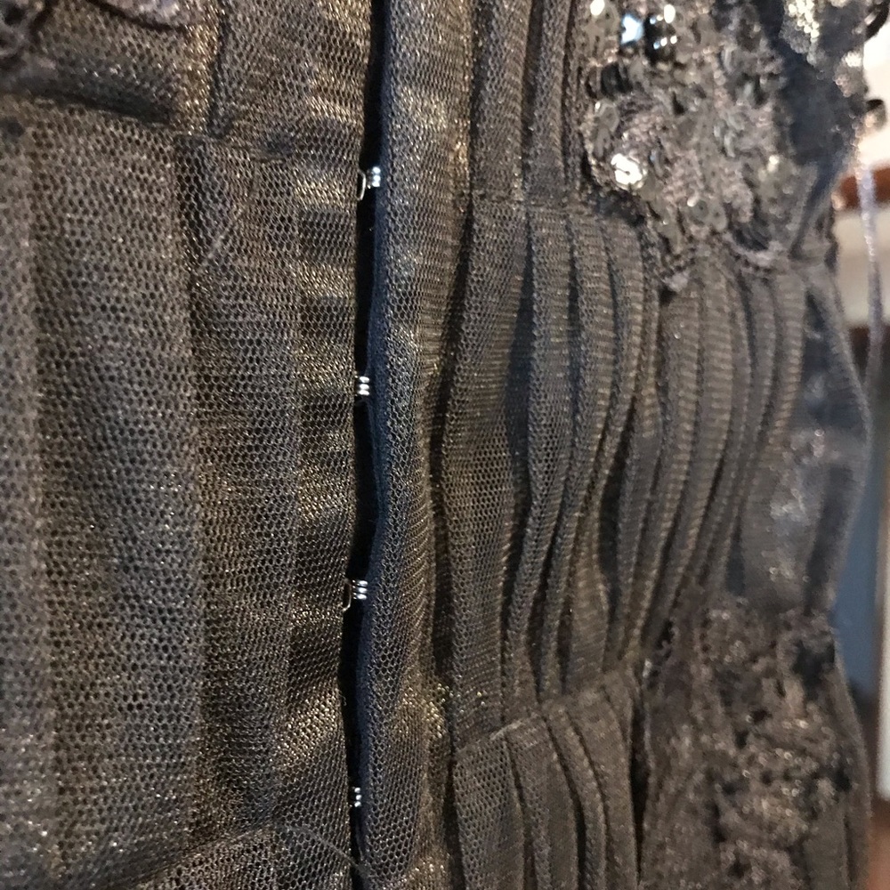 Corset - Picture 4 of 6